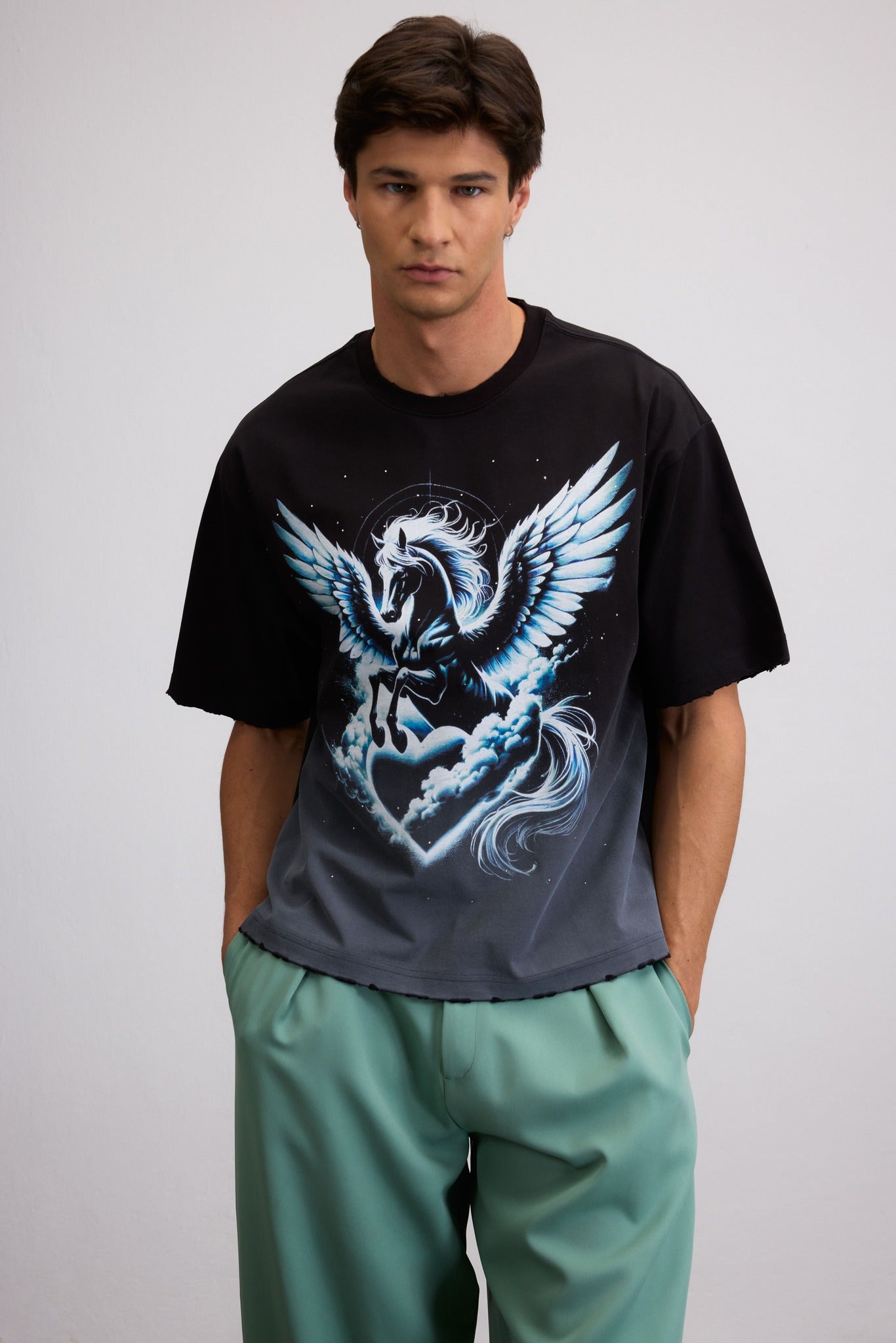 FANTASTICA WINGED HORSE PRINTED BLACK T-SHIRT